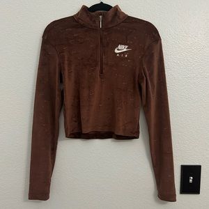 Velvet material - Brown cropped half zip